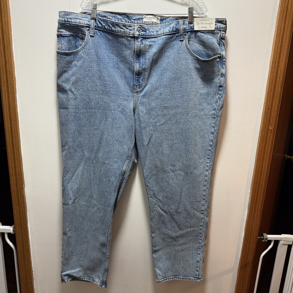 Abercrombie & Fitch The 90's Straight Ultra High Jeans Women's Size 33 22S NEW